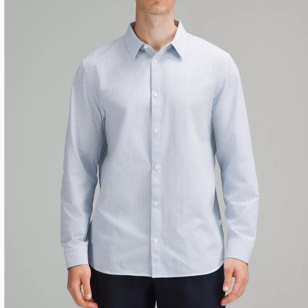 Lululemon New Venture Classic Blue Stripe Long Sleeve Button Down Large